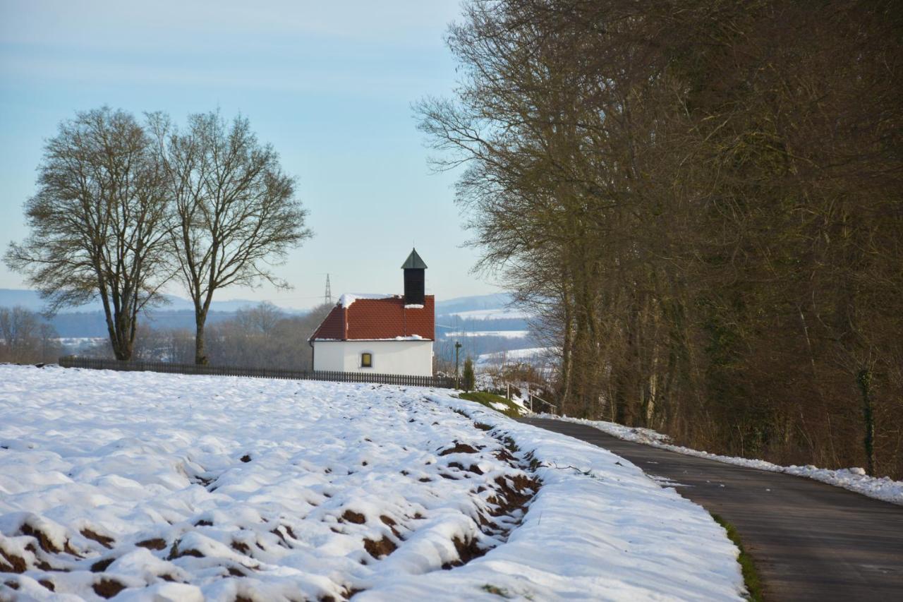 Landgasthof Falken Huttlingen Экстерьер фото
