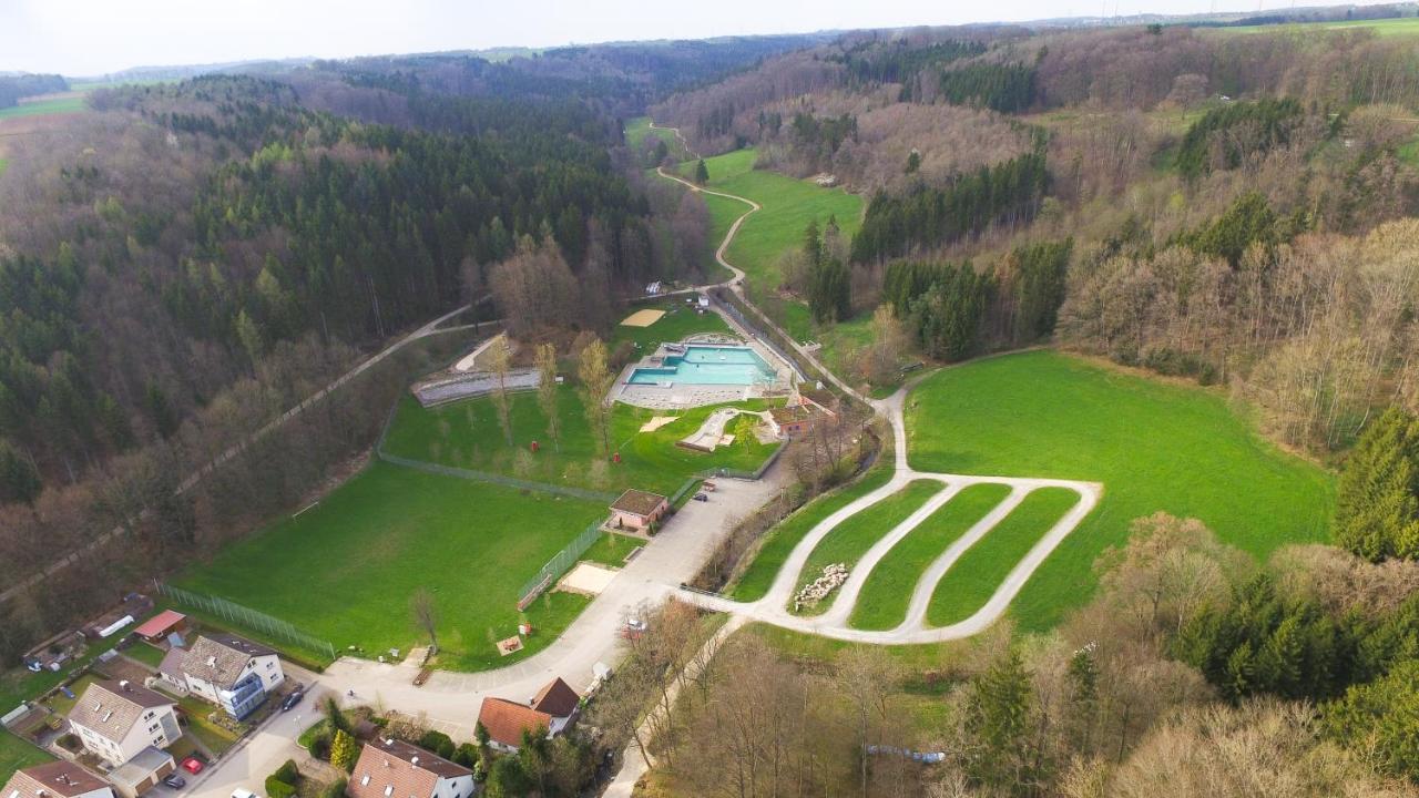 Landgasthof Falken Huttlingen Экстерьер фото