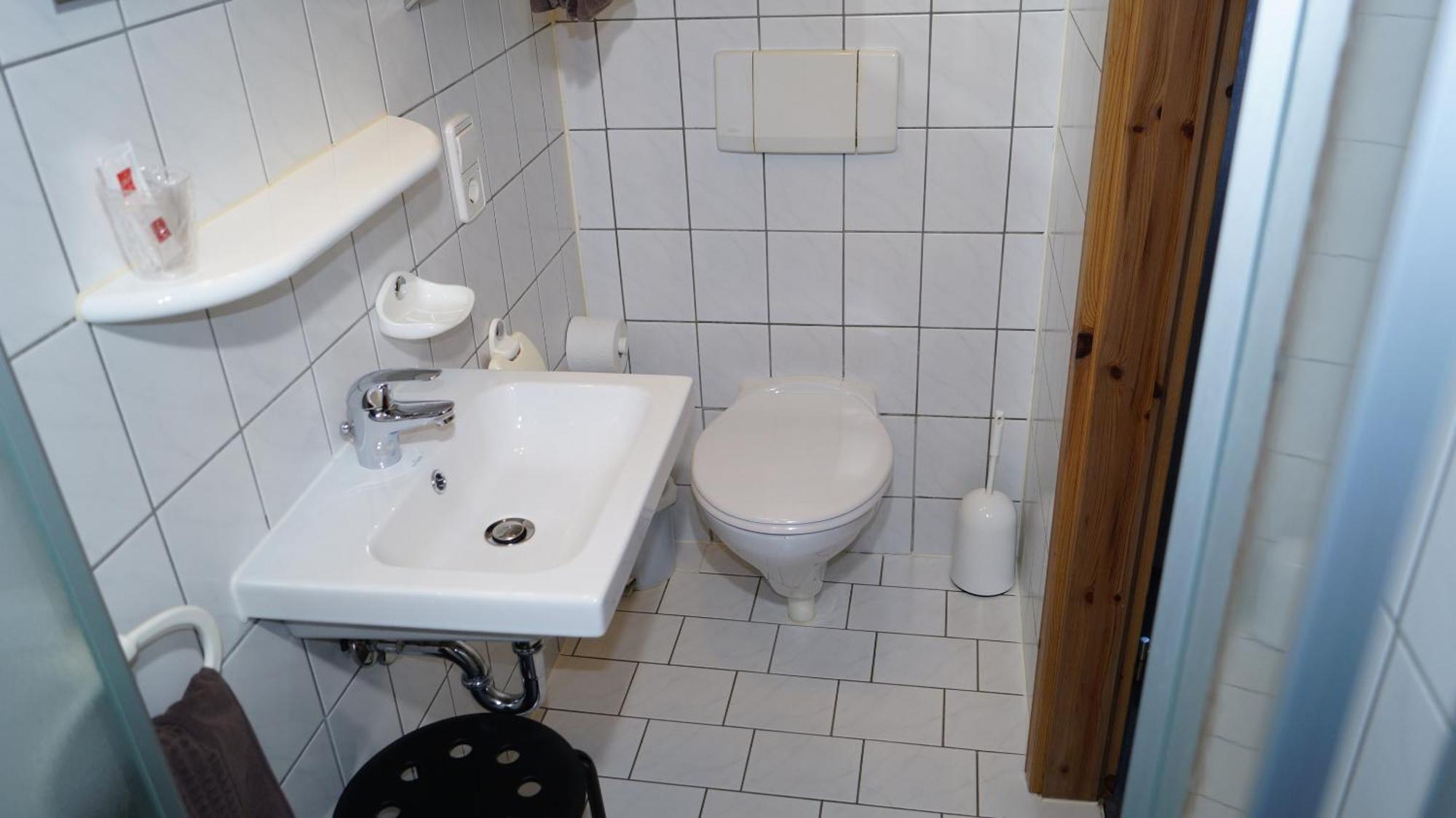 Landgasthof Falken Huttlingen Номер фото